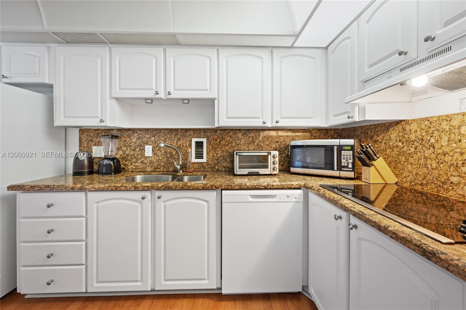 3801 S Ocean Dr 15K photo 9