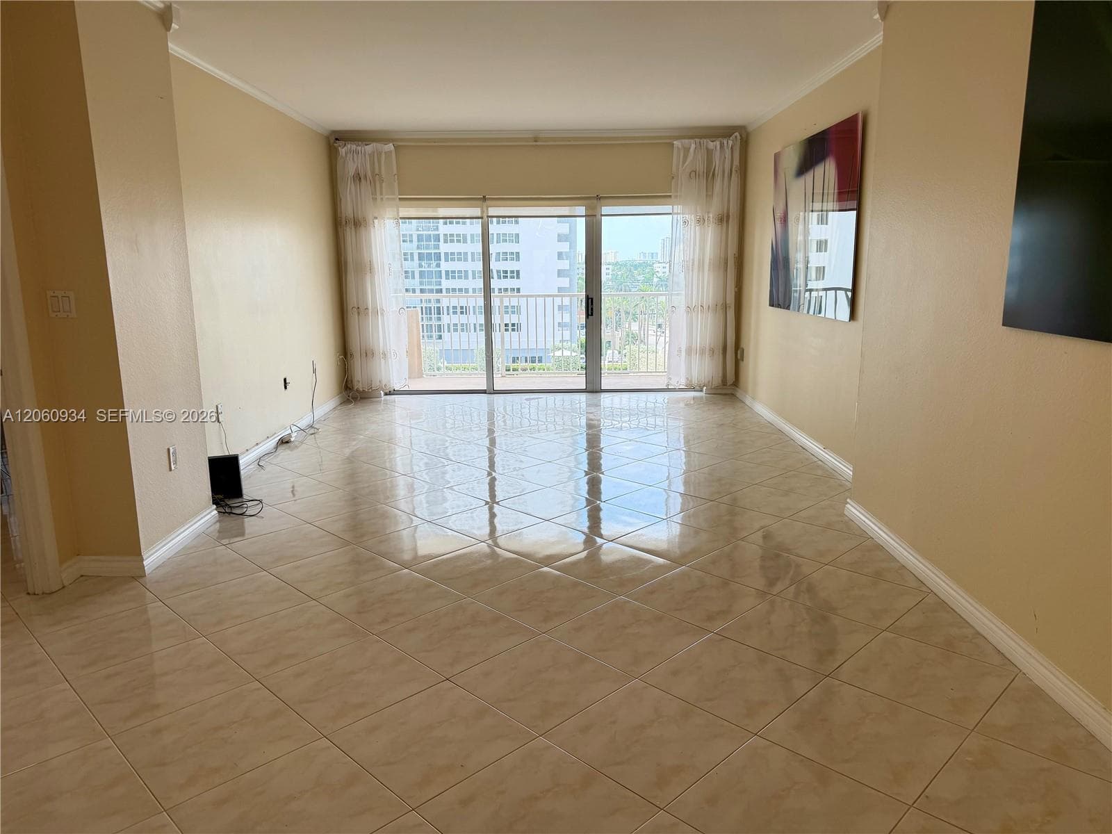 1980 S Ocean Dr 6N photo 3