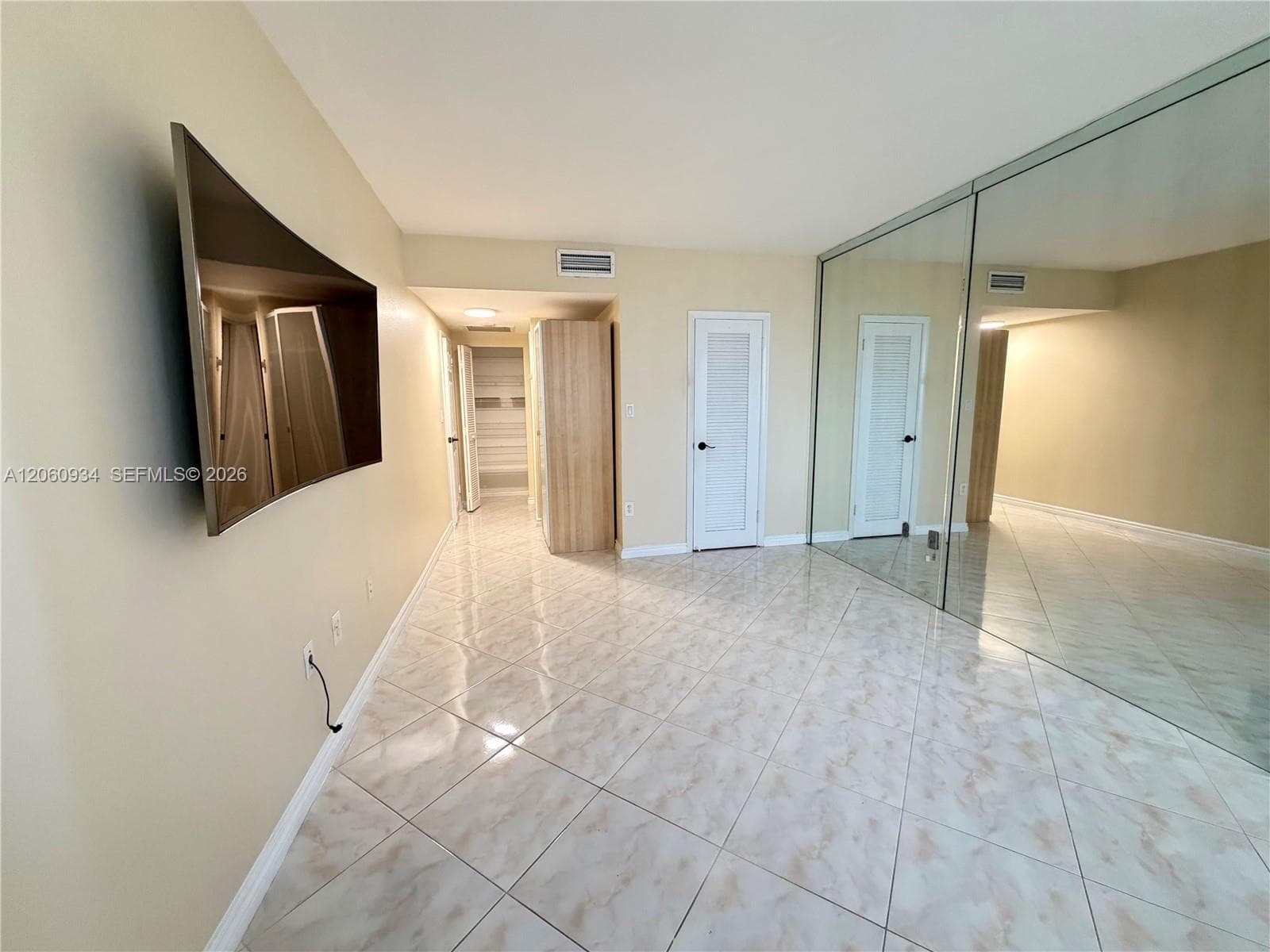1980 S Ocean Dr 6N photo 8