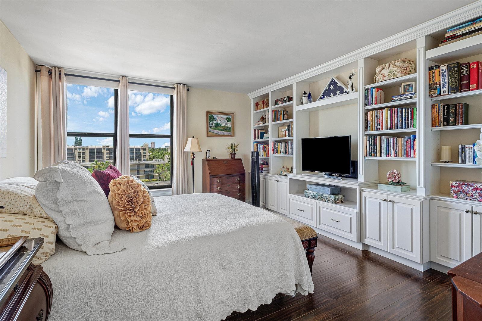 17 ROYAL PALM Way 6060 photo 14