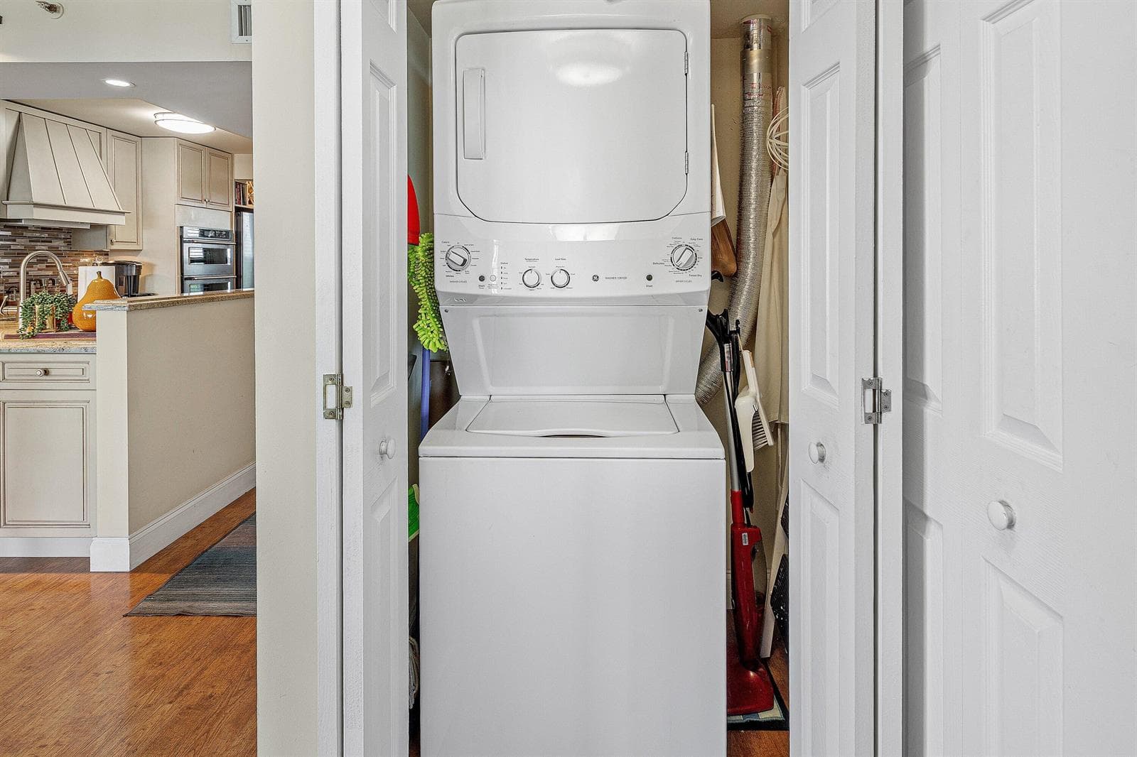 17 ROYAL PALM Way 6060 photo 19