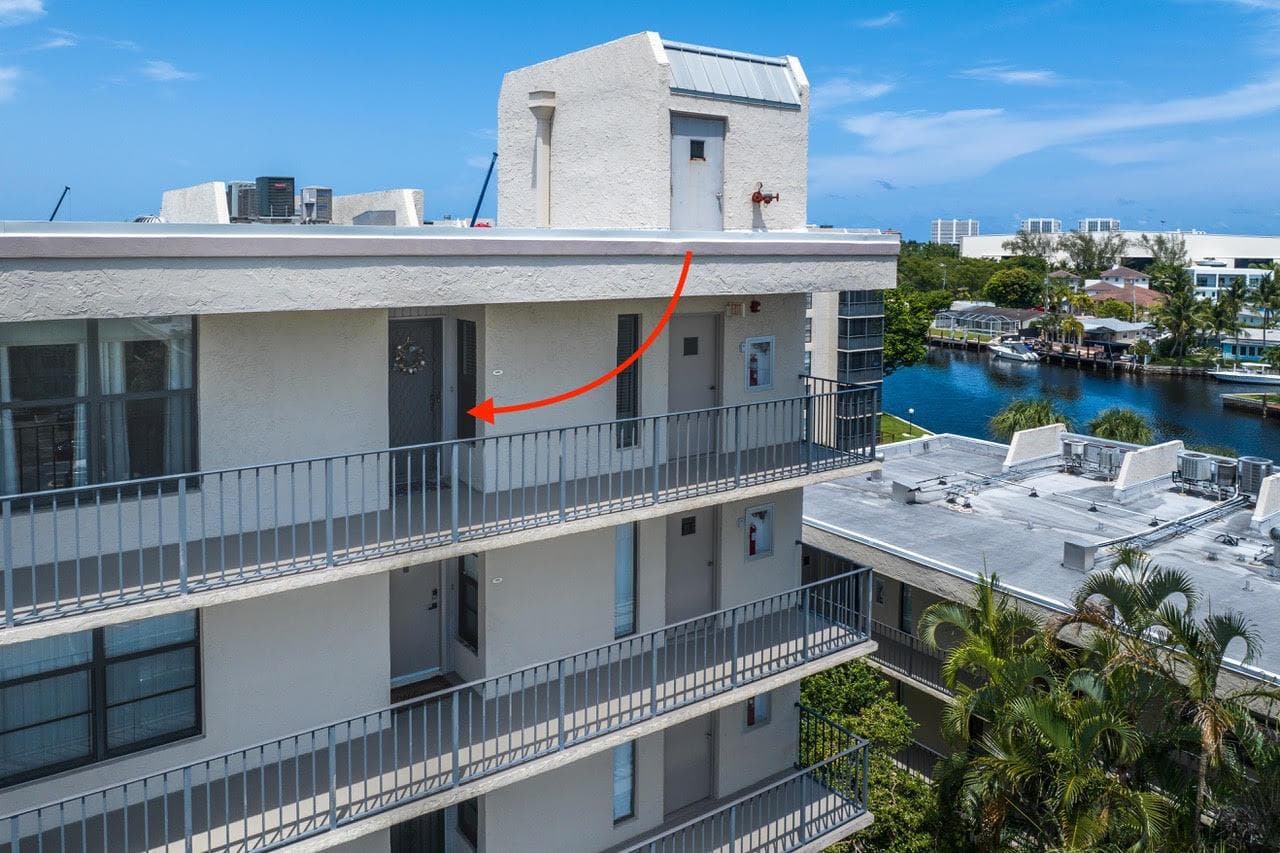 17 ROYAL PALM Way 6060 photo 4