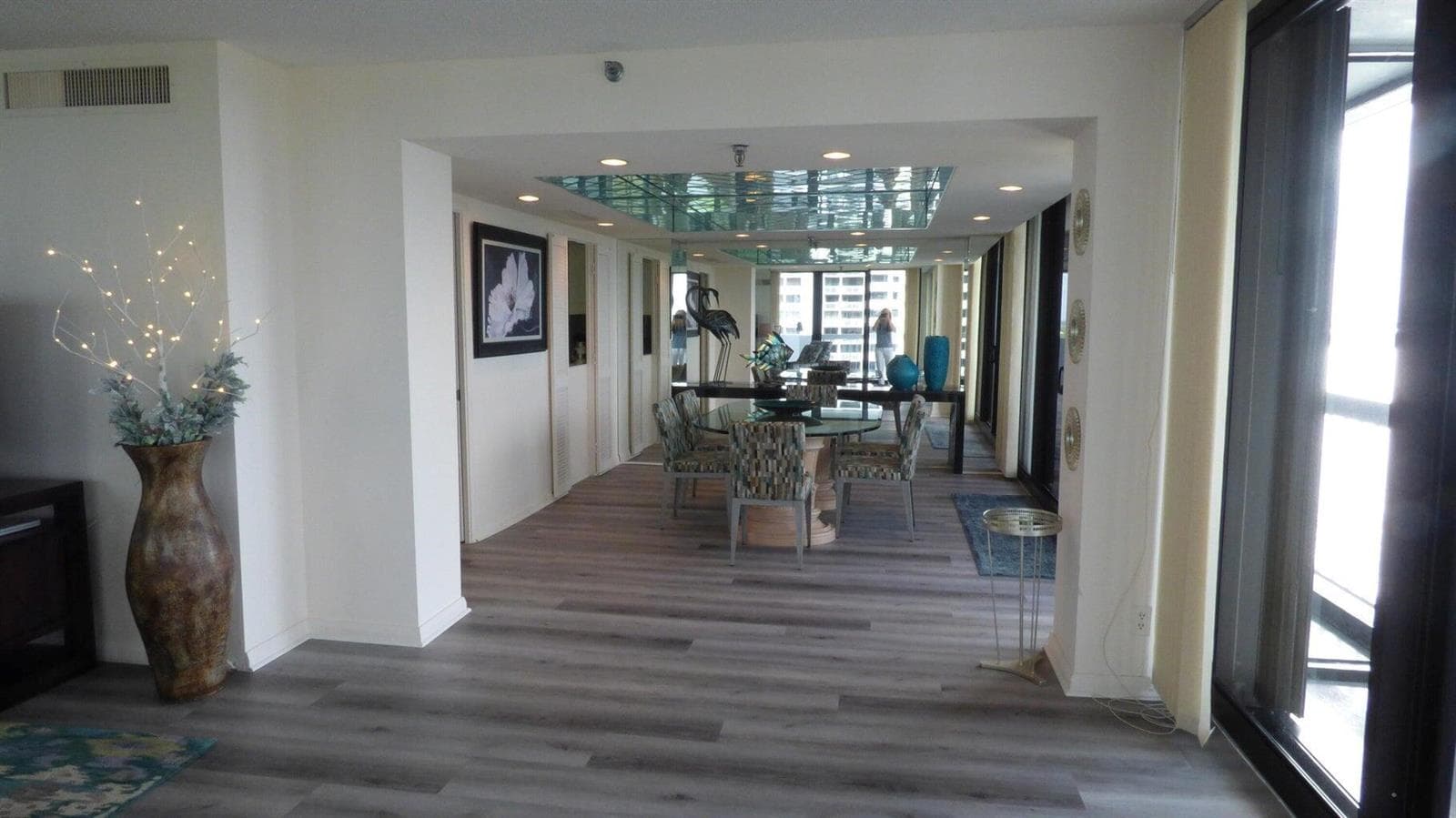 115 Lakeshore Drive 1548 photo 7