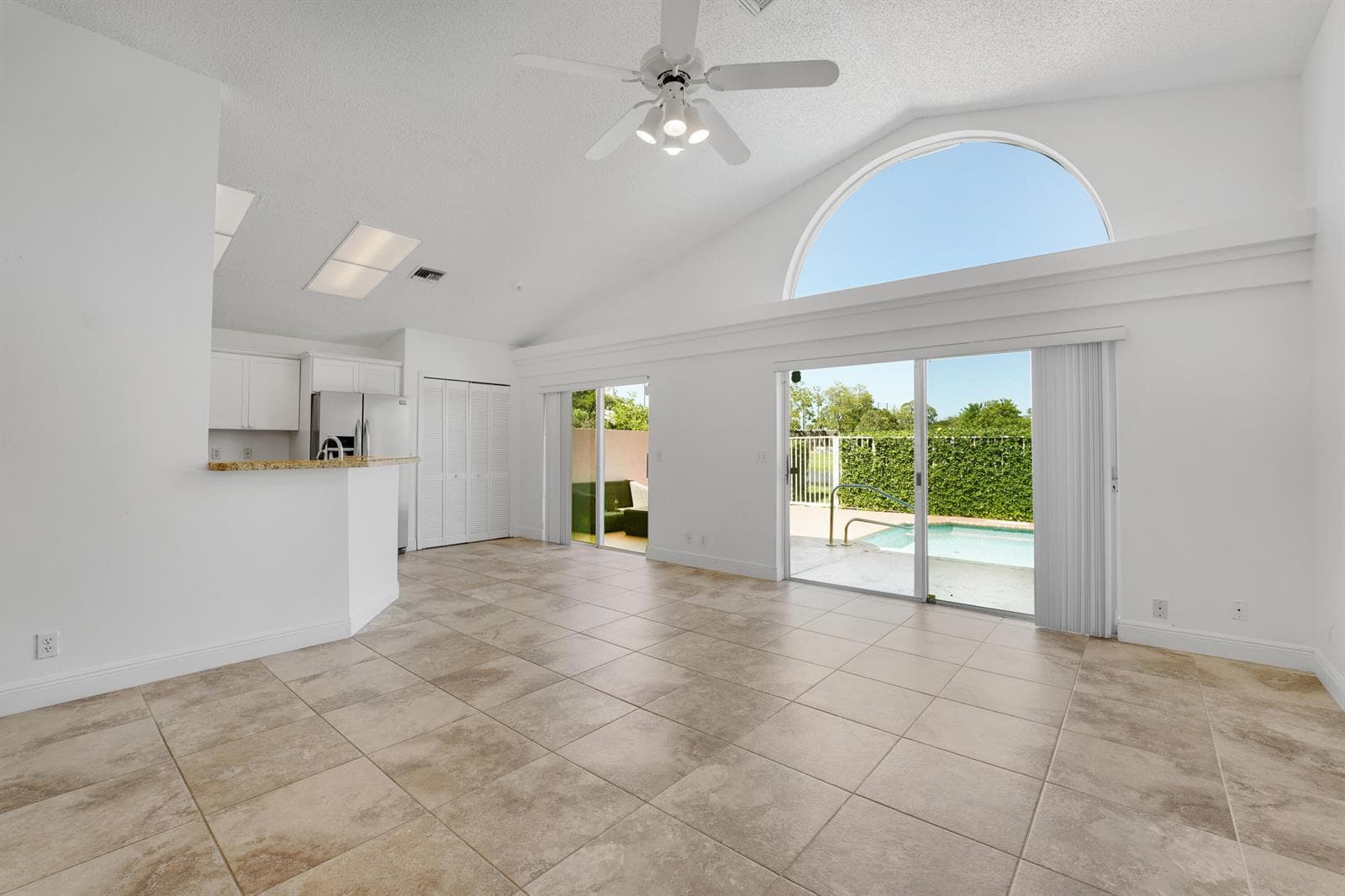 4355 LEICESTER Court photo 5