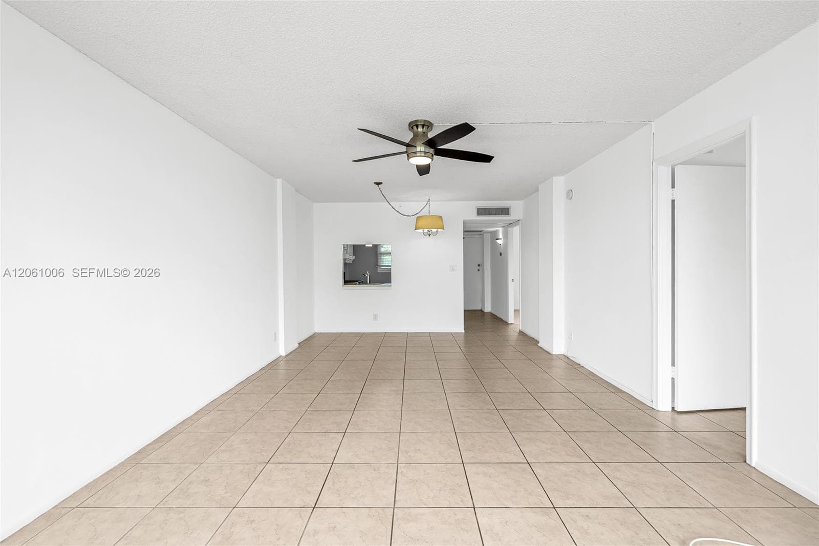 112 Royal Park Dr 3A photo 6