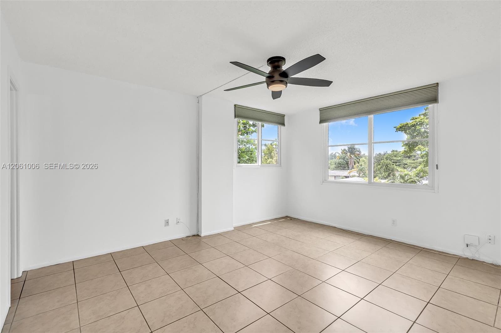 112 Royal Park Dr 3A photo 16