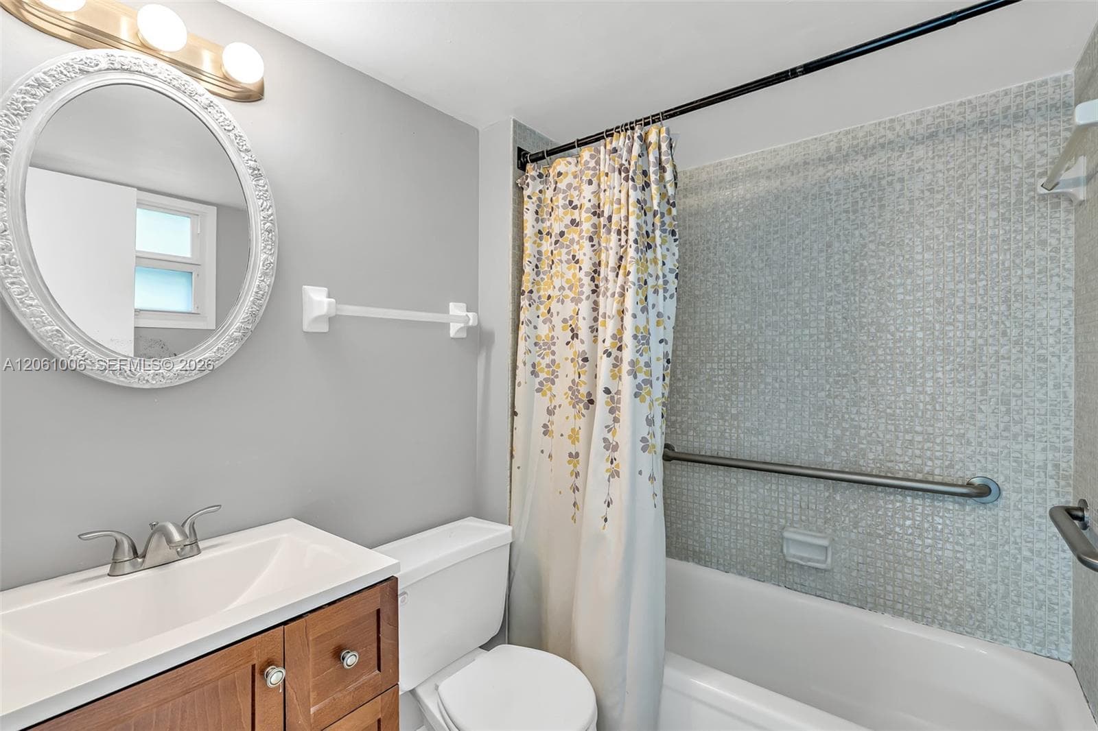 112 Royal Park Dr 3A photo 19