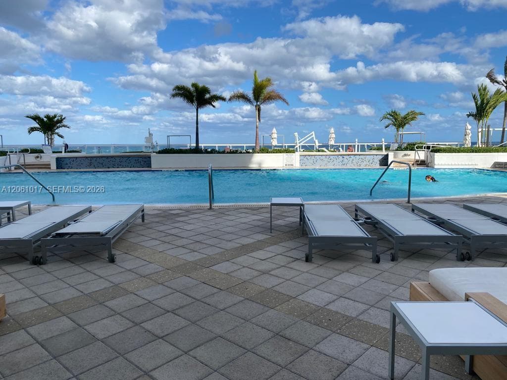 505 N Fort Lauderdale Beach Blvd 2008 photo 10