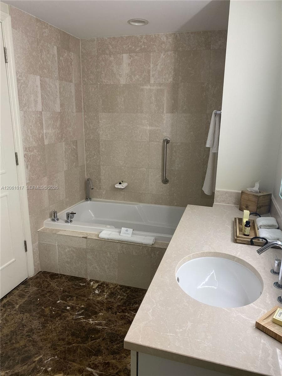 505 N Fort Lauderdale Beach Blvd 2008 photo 21