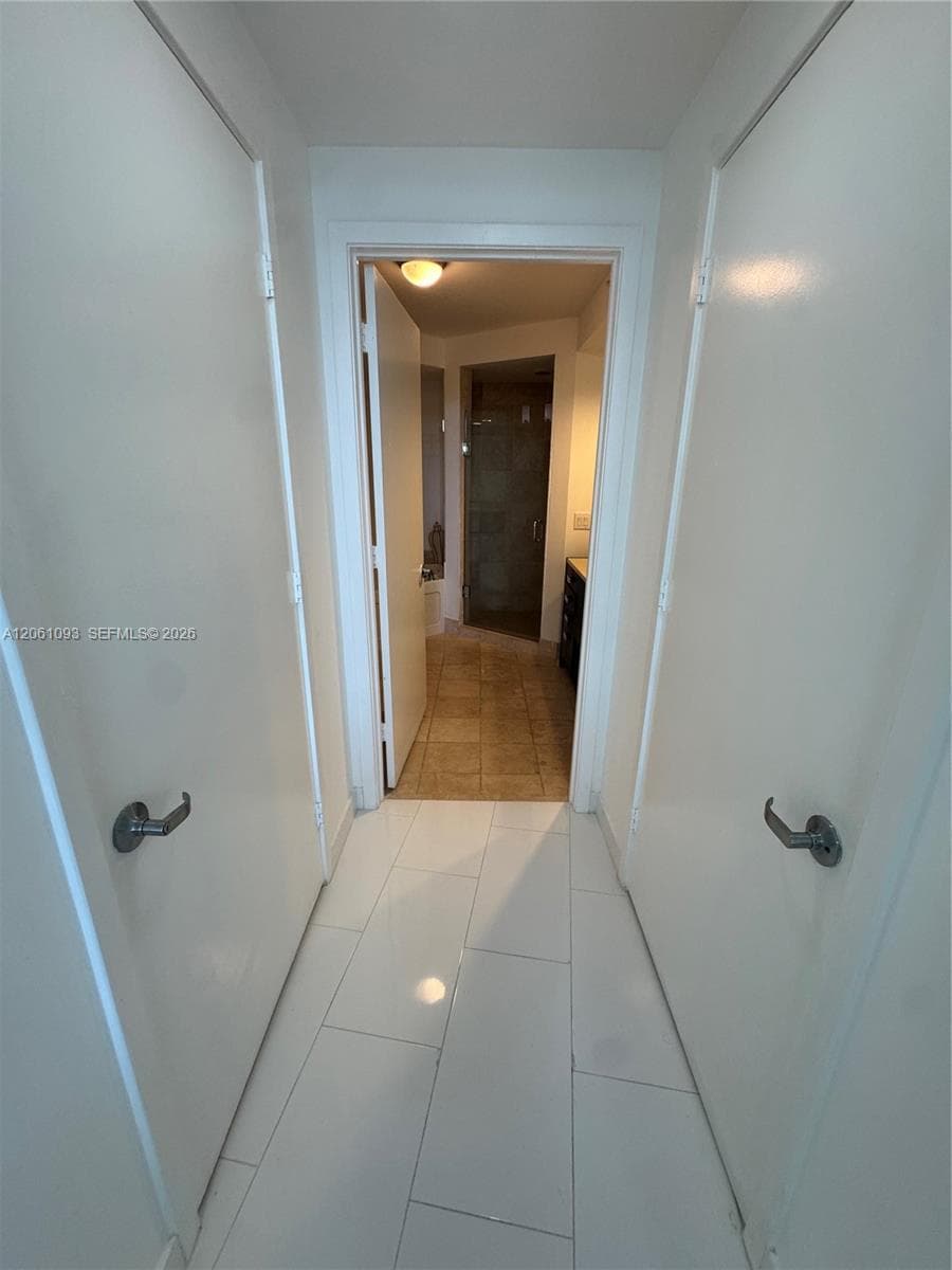 18201 Collins Ave 608 photo 12