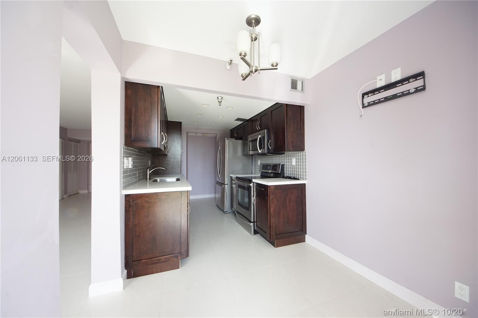 290 174th St 617 photo 7
