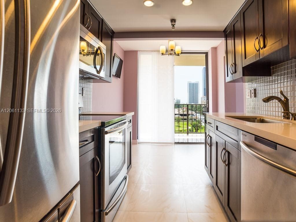 290 174th St 617 photo 8