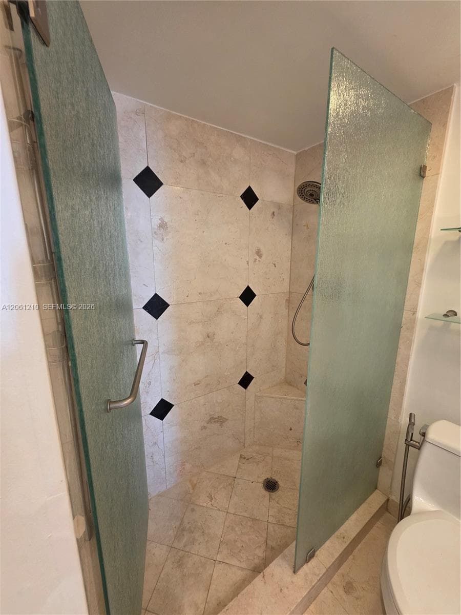18081 Biscayne Blvd BOAT SLIP & UNIT 1805 photo 16