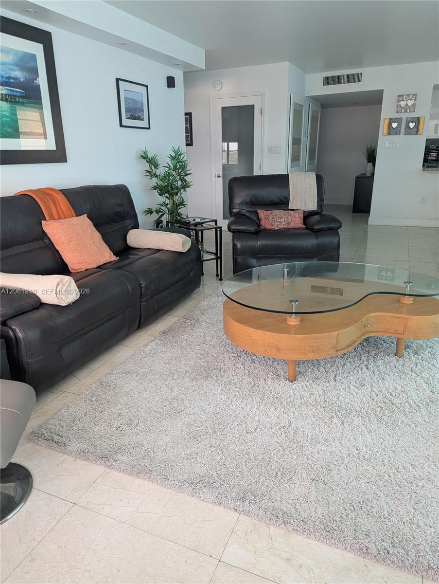 18081 Biscayne Blvd BOAT SLIP & UNIT 1805 photo 7