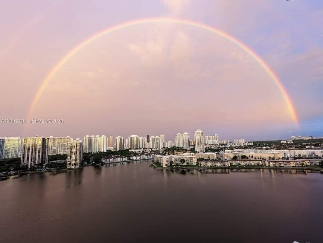 18081 Biscayne Blvd BOAT SLIP & UNIT 1805 photo 3