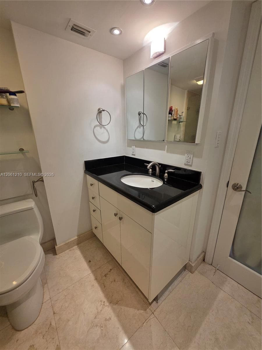 18081 Biscayne Blvd BOAT SLIP & UNIT 1805 photo 15