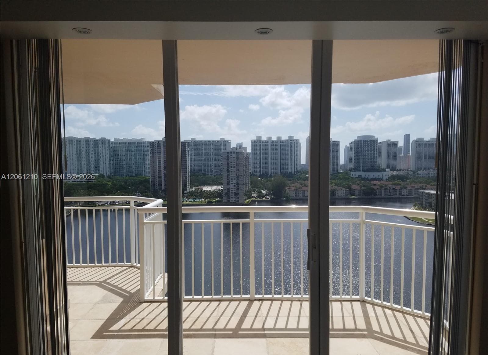 18081 Biscayne Blvd BOAT SLIP & UNIT 1805 photo 8