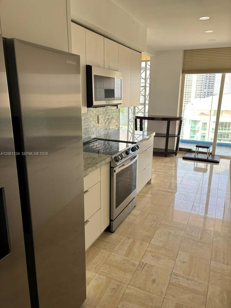 19355 Turnberry Way 26E photo 8