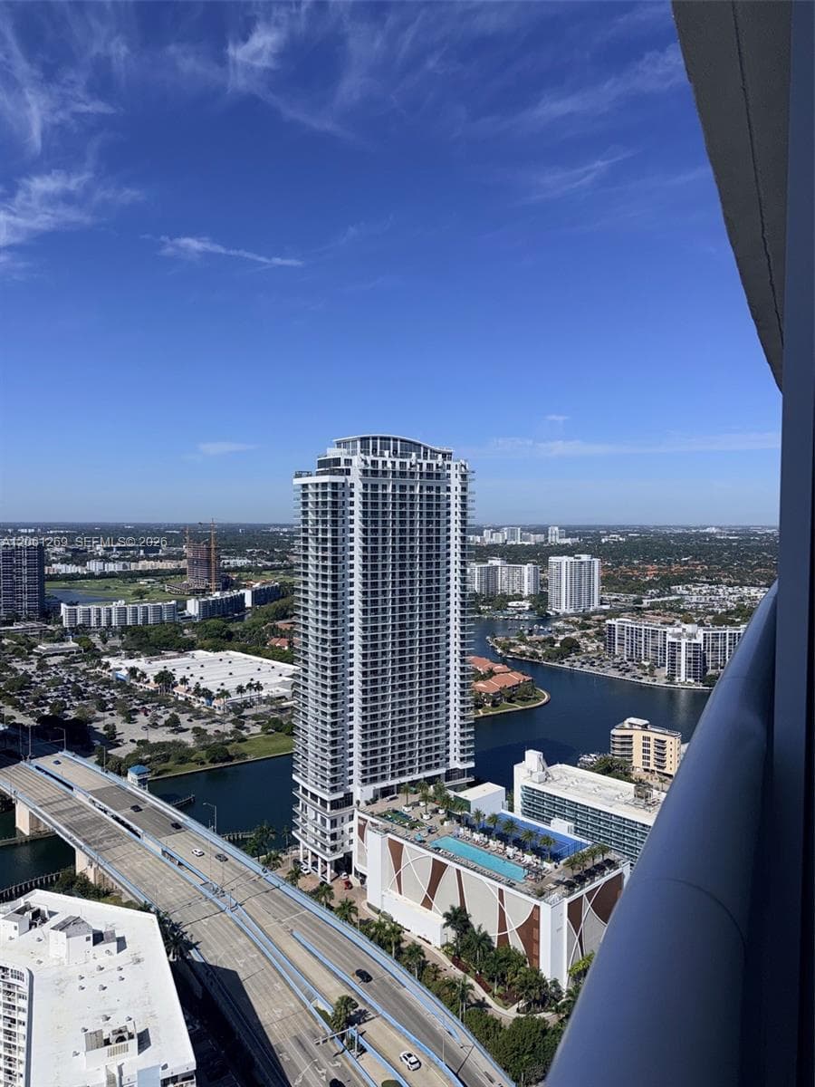 1800 S Ocean Dr 4206 photo 6