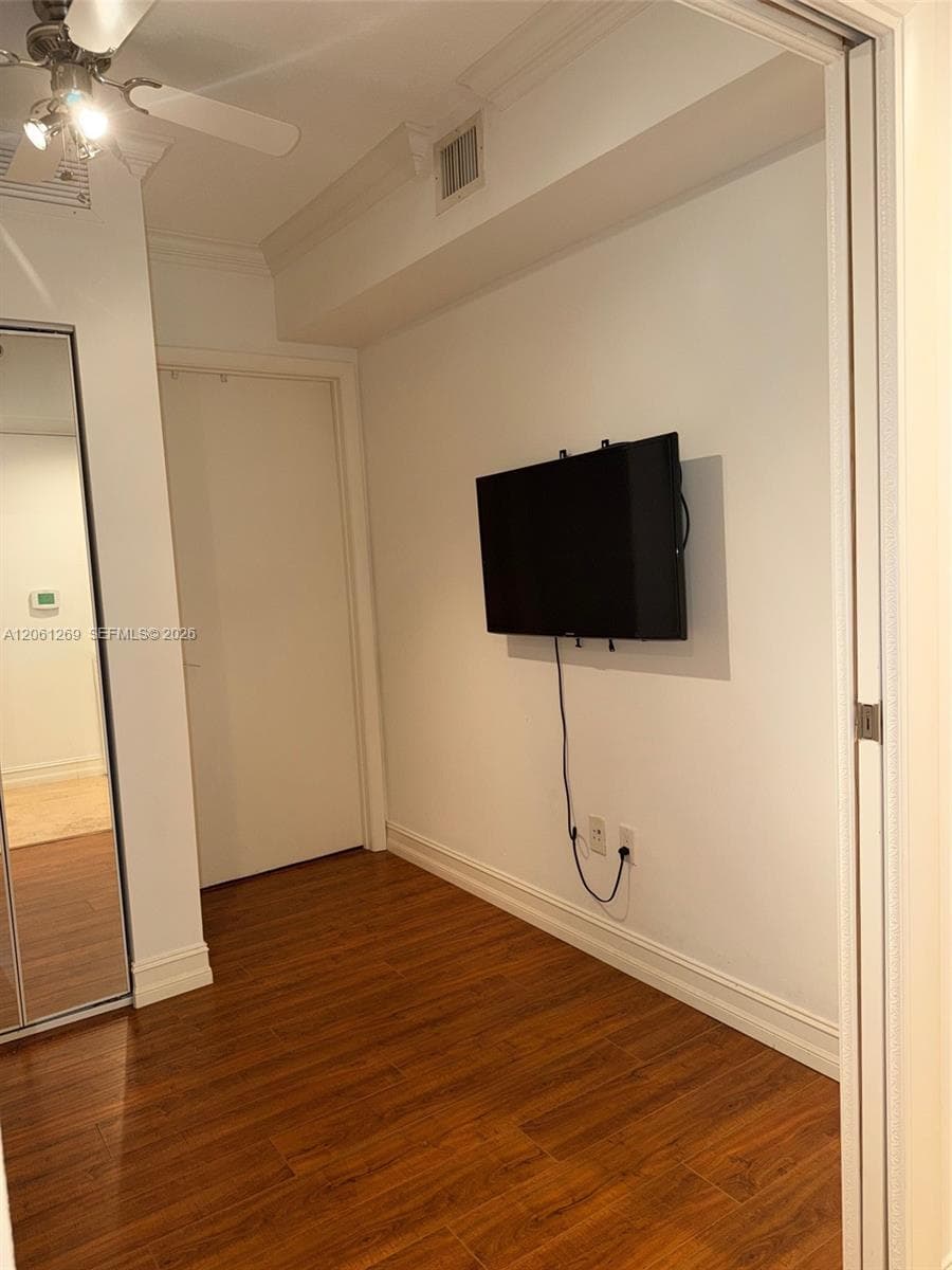1800 S Ocean Dr 4206 photo 12