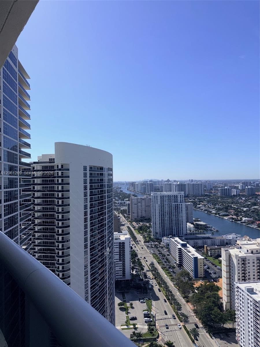 1800 S Ocean Dr 4206 photo 5