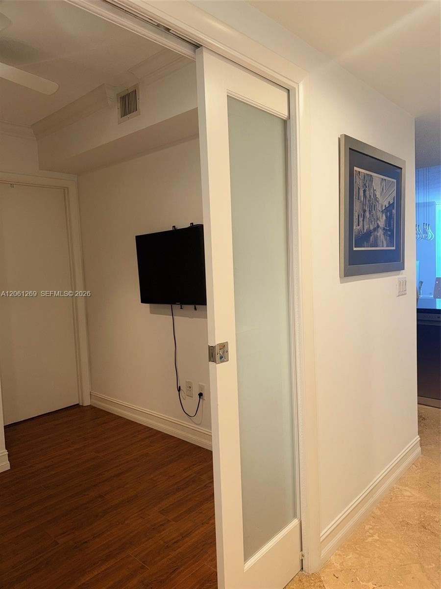 1800 S Ocean Dr 4206 photo 11