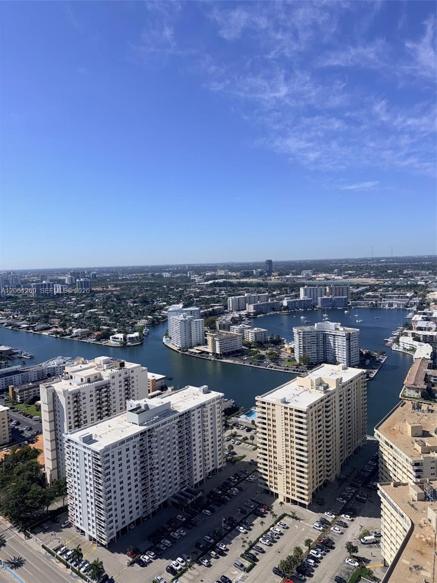 1800 S Ocean Dr 4206 photo 4