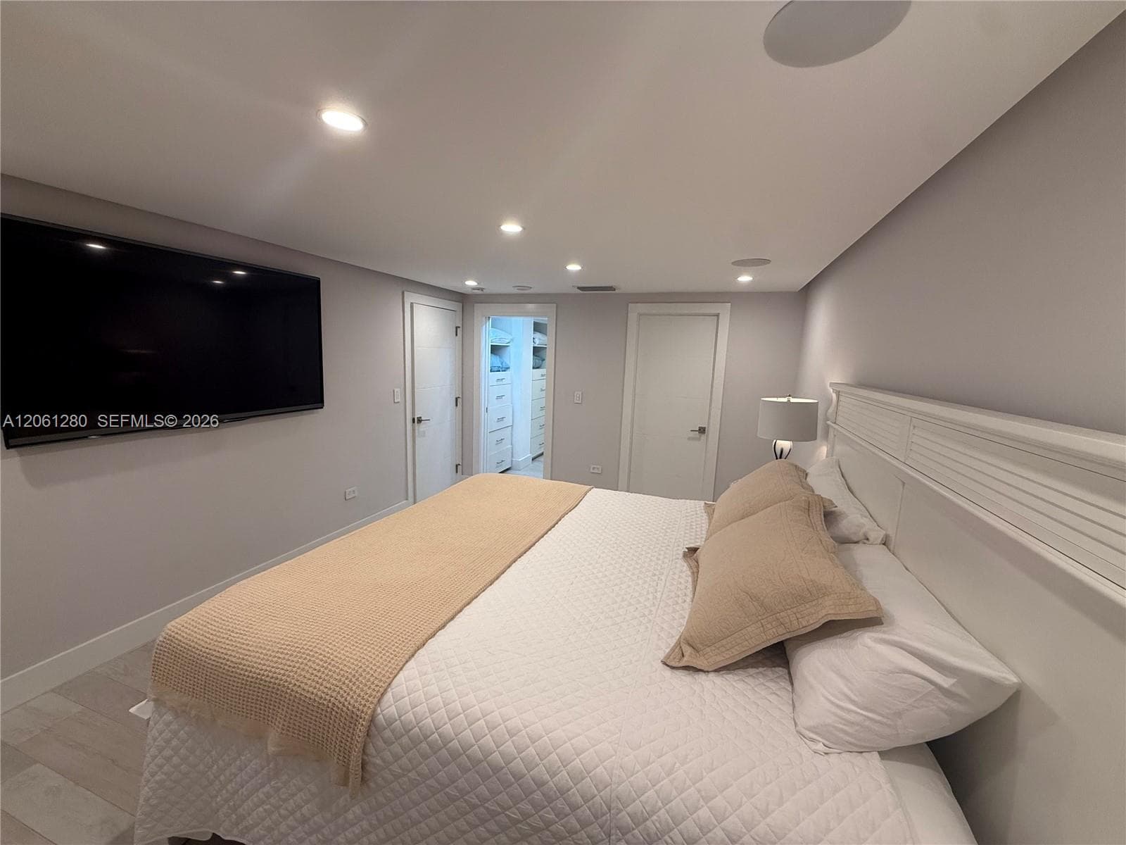 5555 Collins Ave 12C photo 18