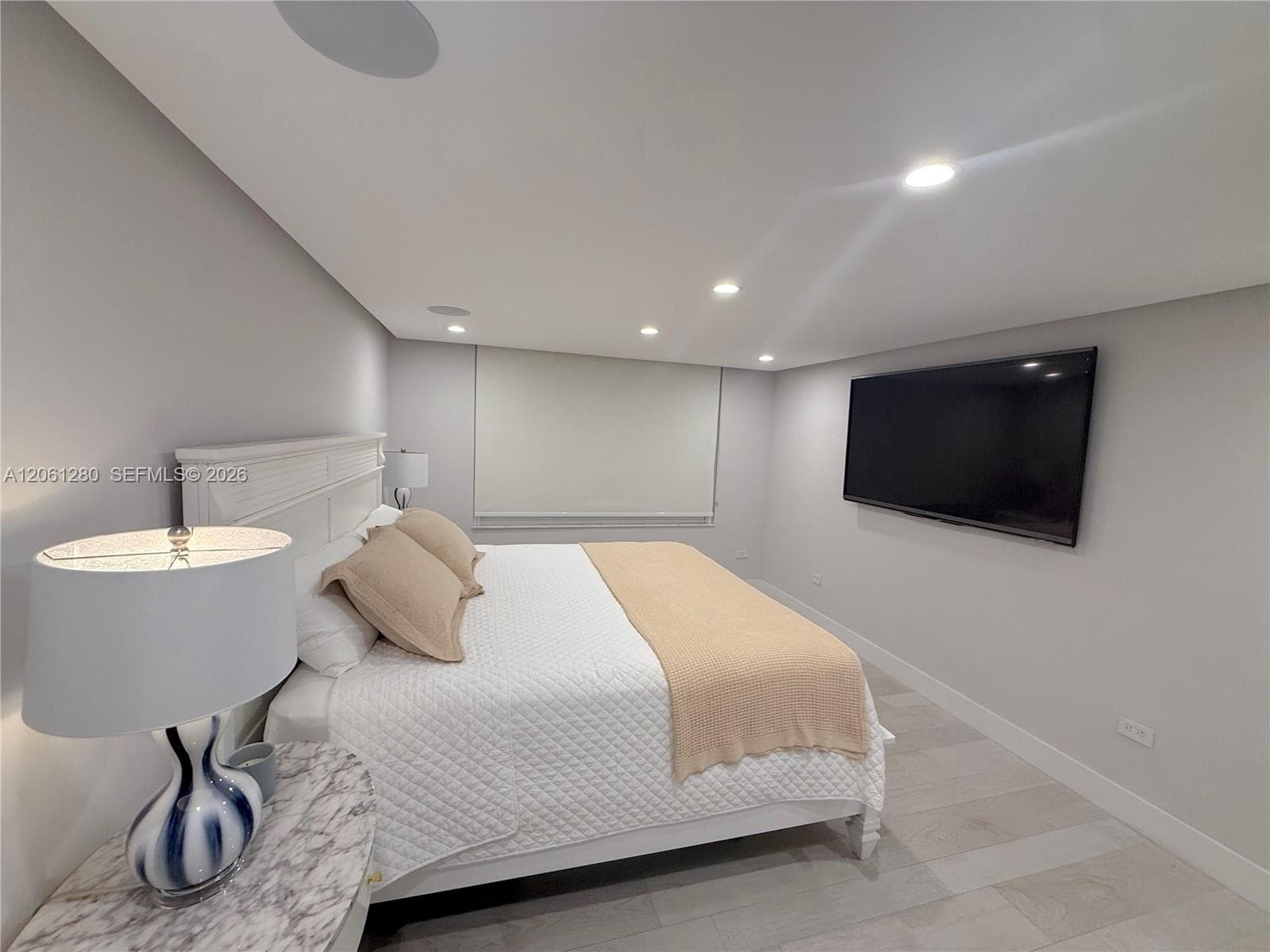 5555 Collins Ave 12C photo 21
