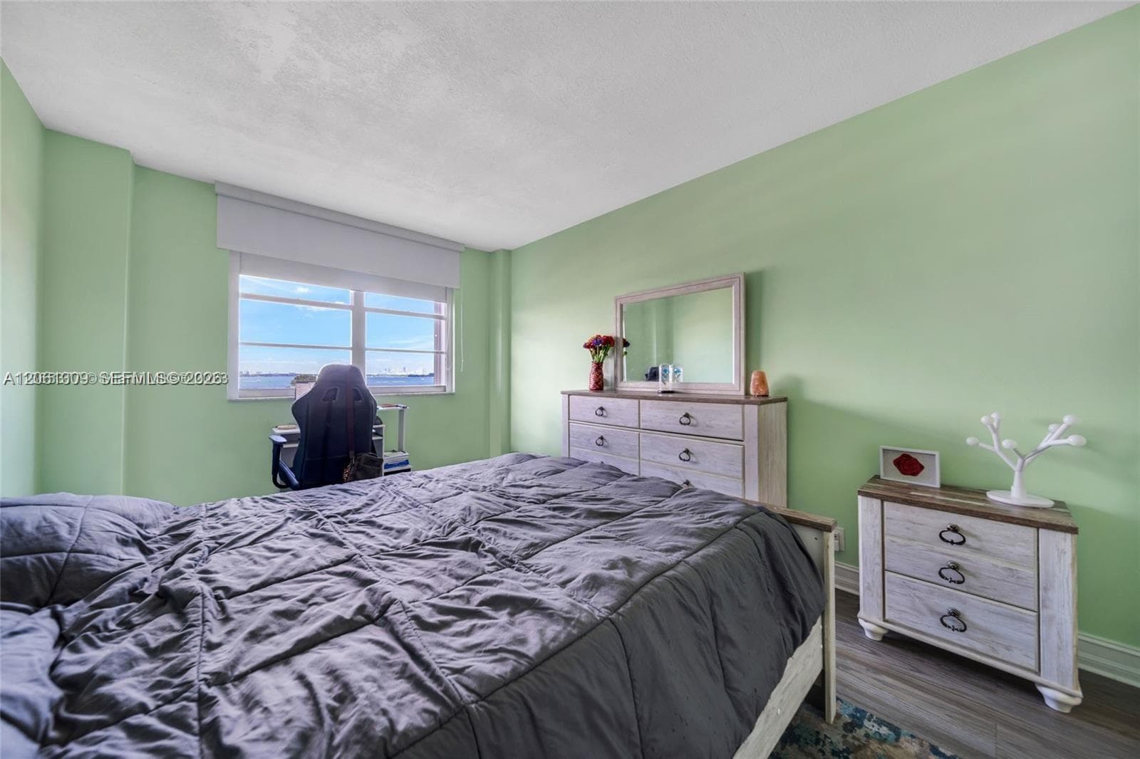1455 N Treasure Dr PH-H photo 17