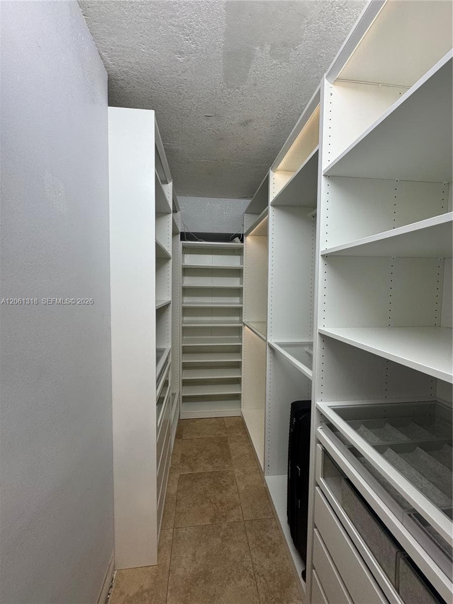 5401 Collins Ave 334 photo 7