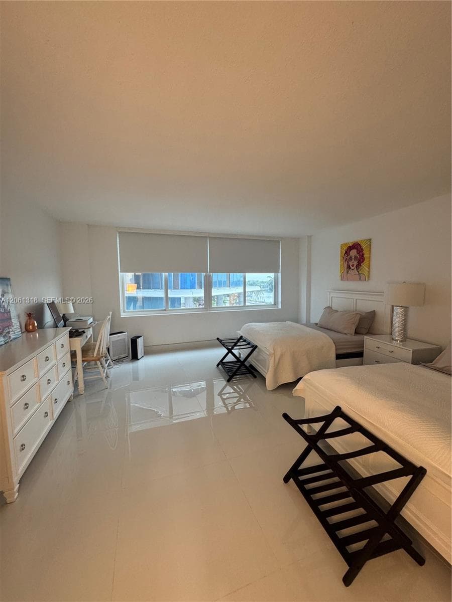 5401 Collins Ave 334 photo 1