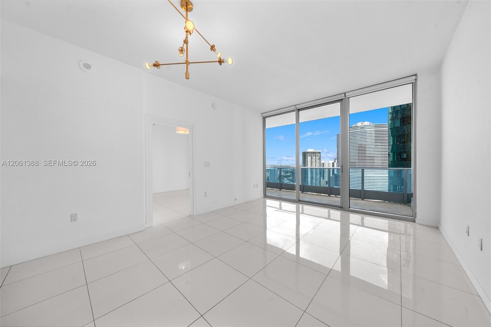 200 Biscayne Boulevard Way 4409 photo 1