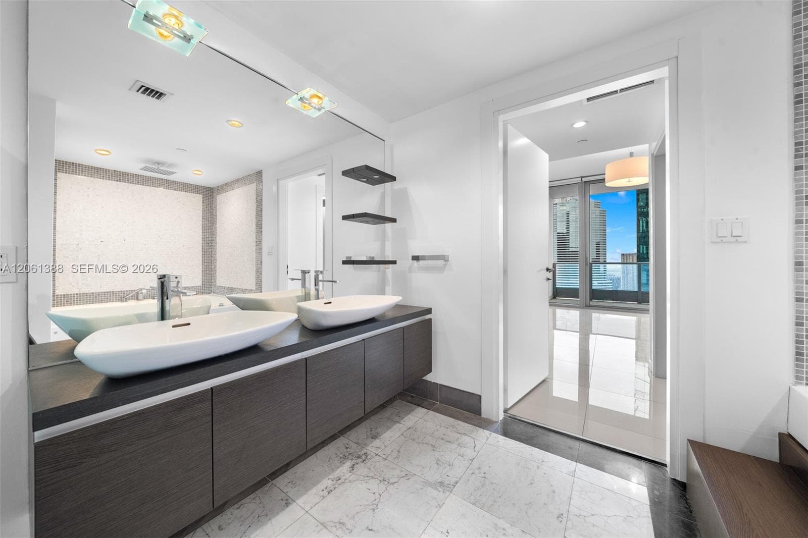 200 Biscayne Boulevard Way 4409 photo 11