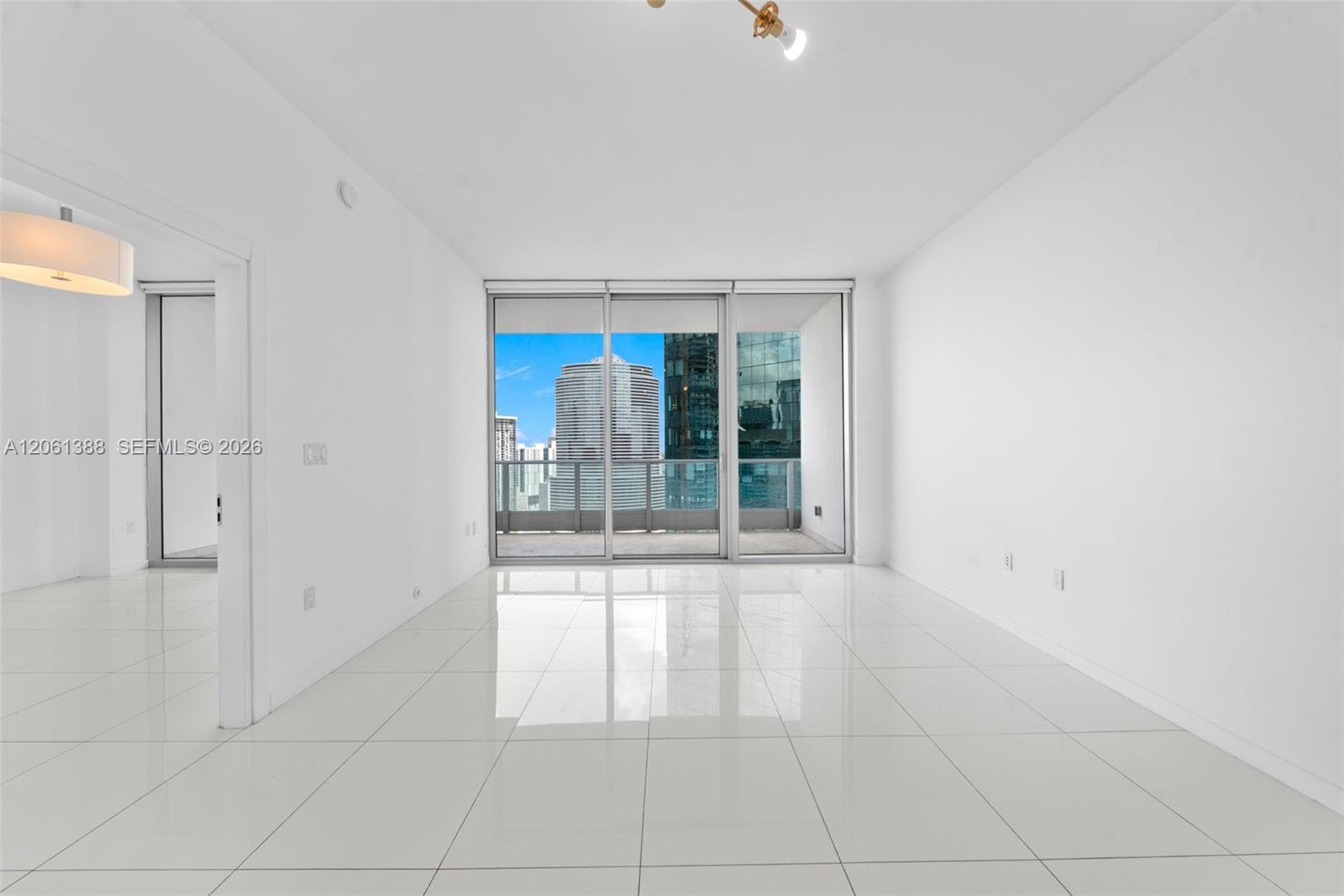 200 Biscayne Boulevard Way 4409 photo 8