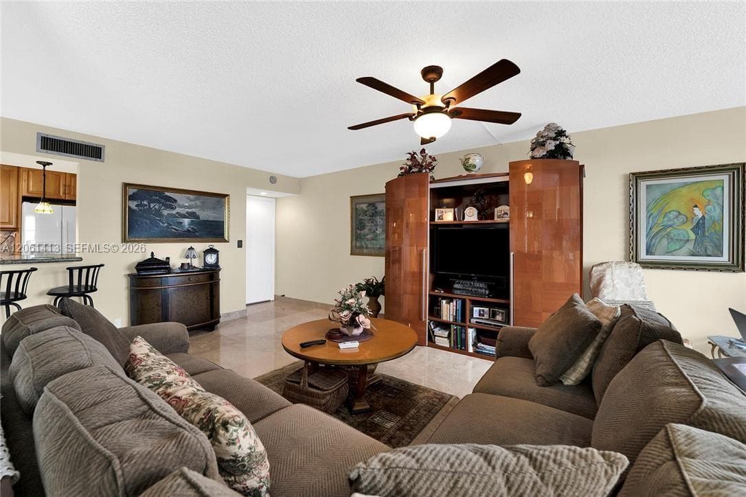 1400 S Ocean Dr 1004 photo 9