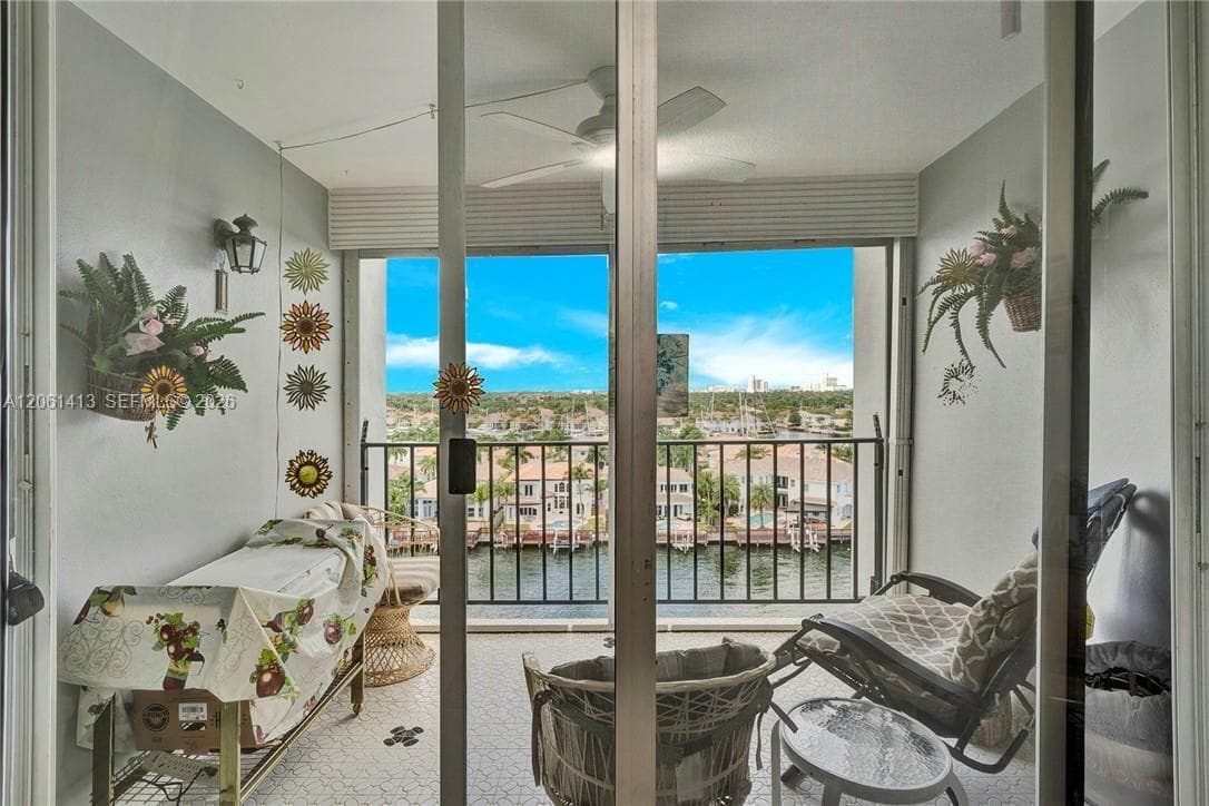 1400 S Ocean Dr 1004 photo 19
