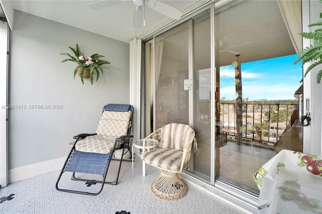 1400 S Ocean Dr 1004 photo 21