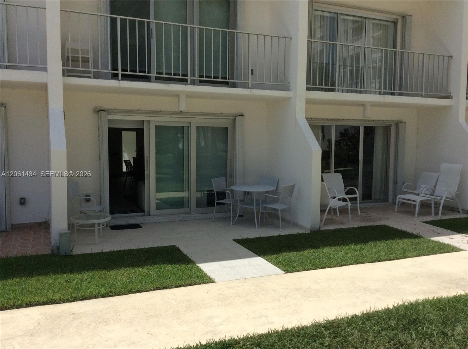 881 Ocean Dr TH3 photo 2