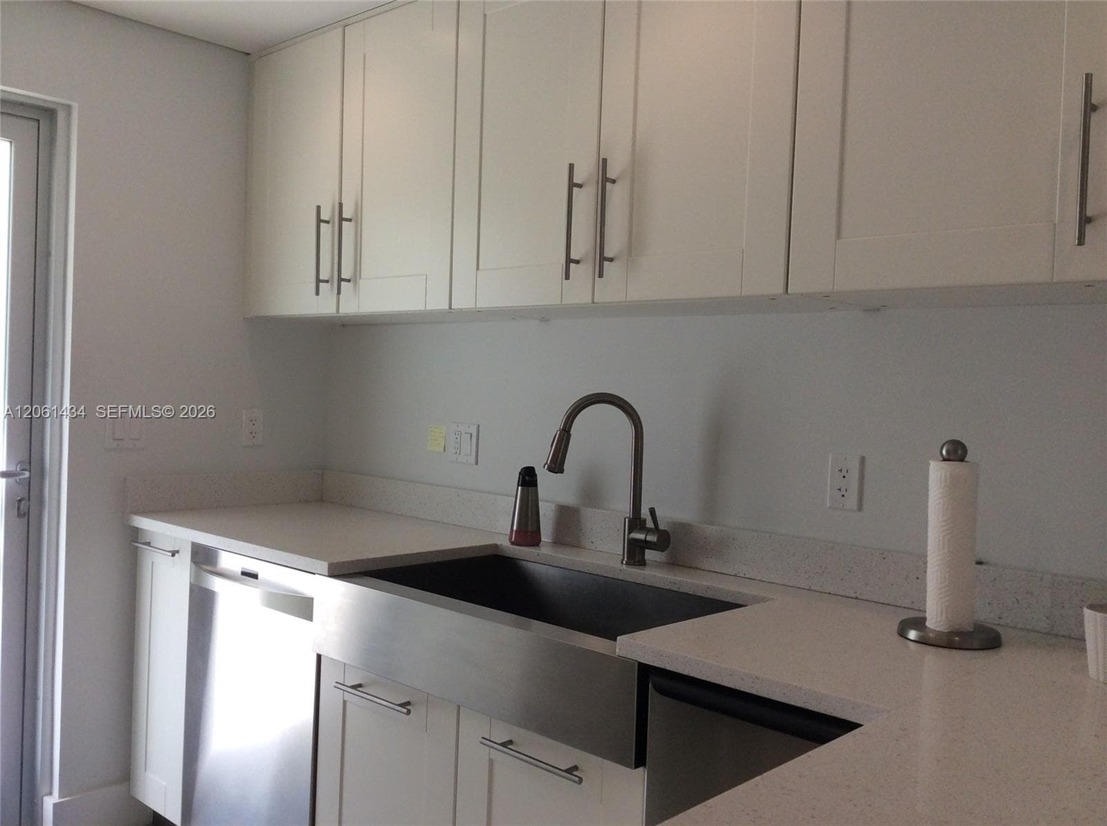 881 Ocean Dr TH3 photo 7