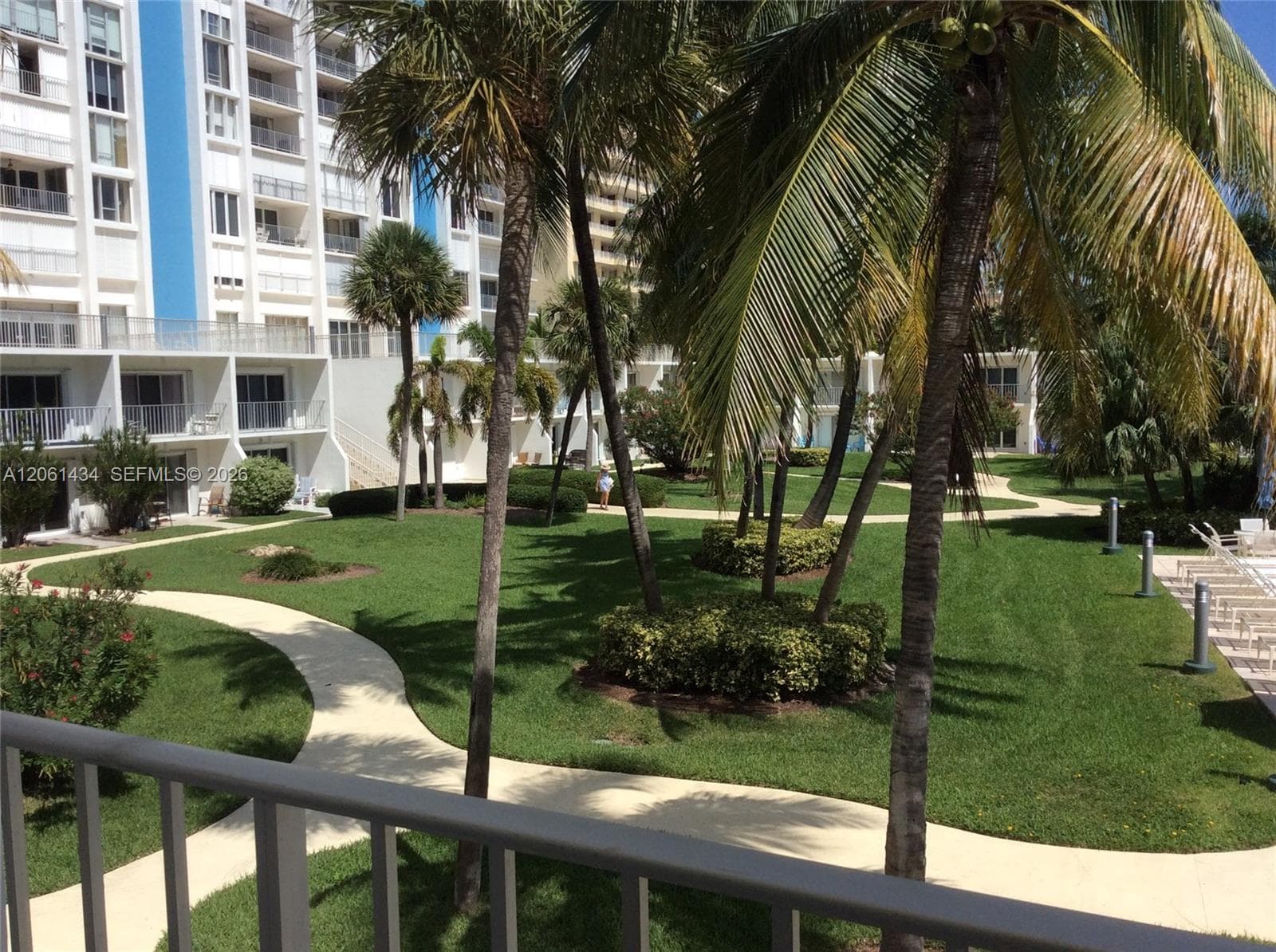 881 Ocean Dr TH3 photo 3