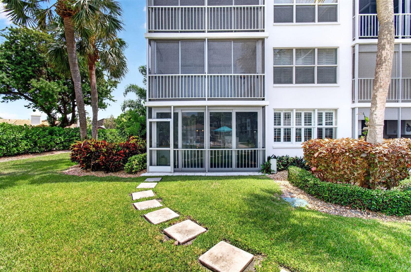 2829 Florida Boulevard 101 photo 23