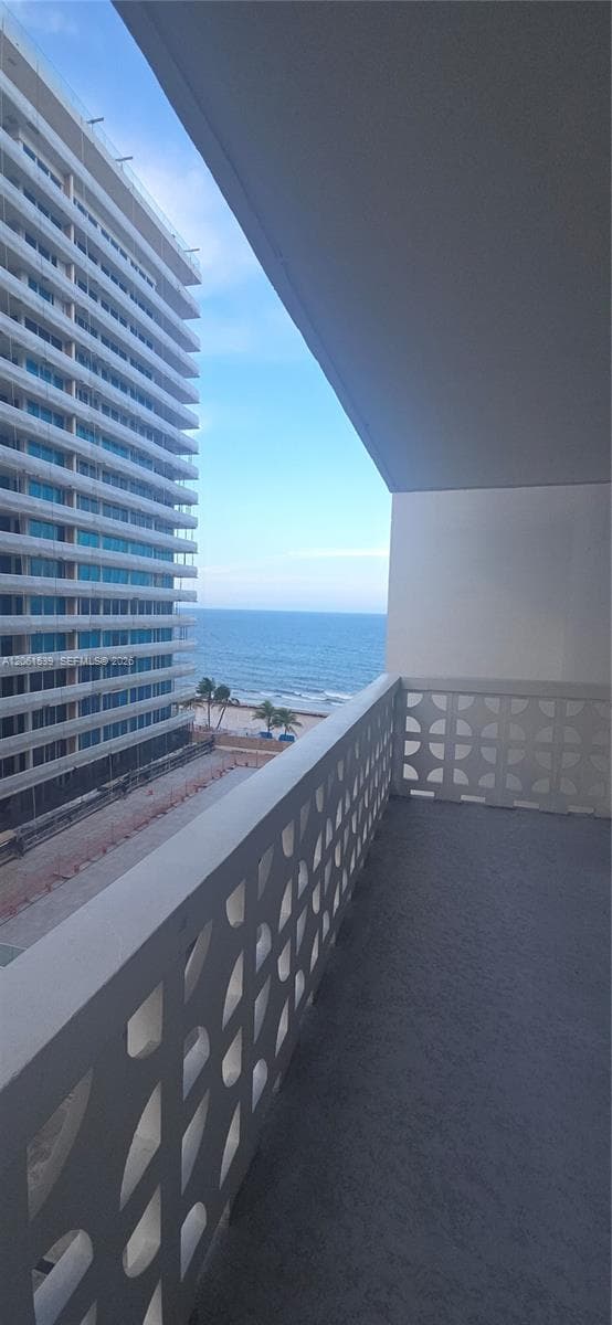 4010 Galt Ocean Dr 716 photo 2