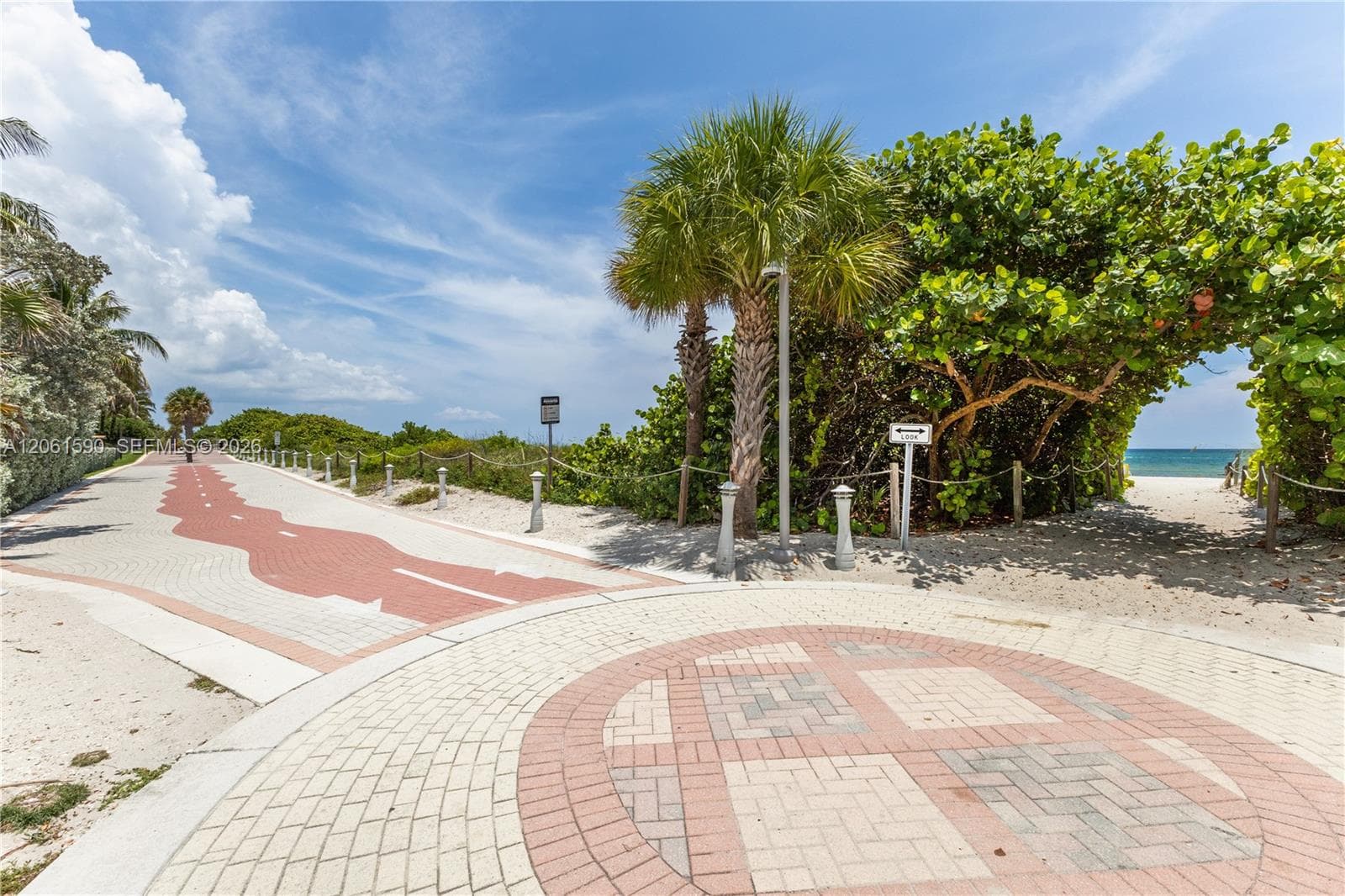 4747 Collins Ave 709 photo 23