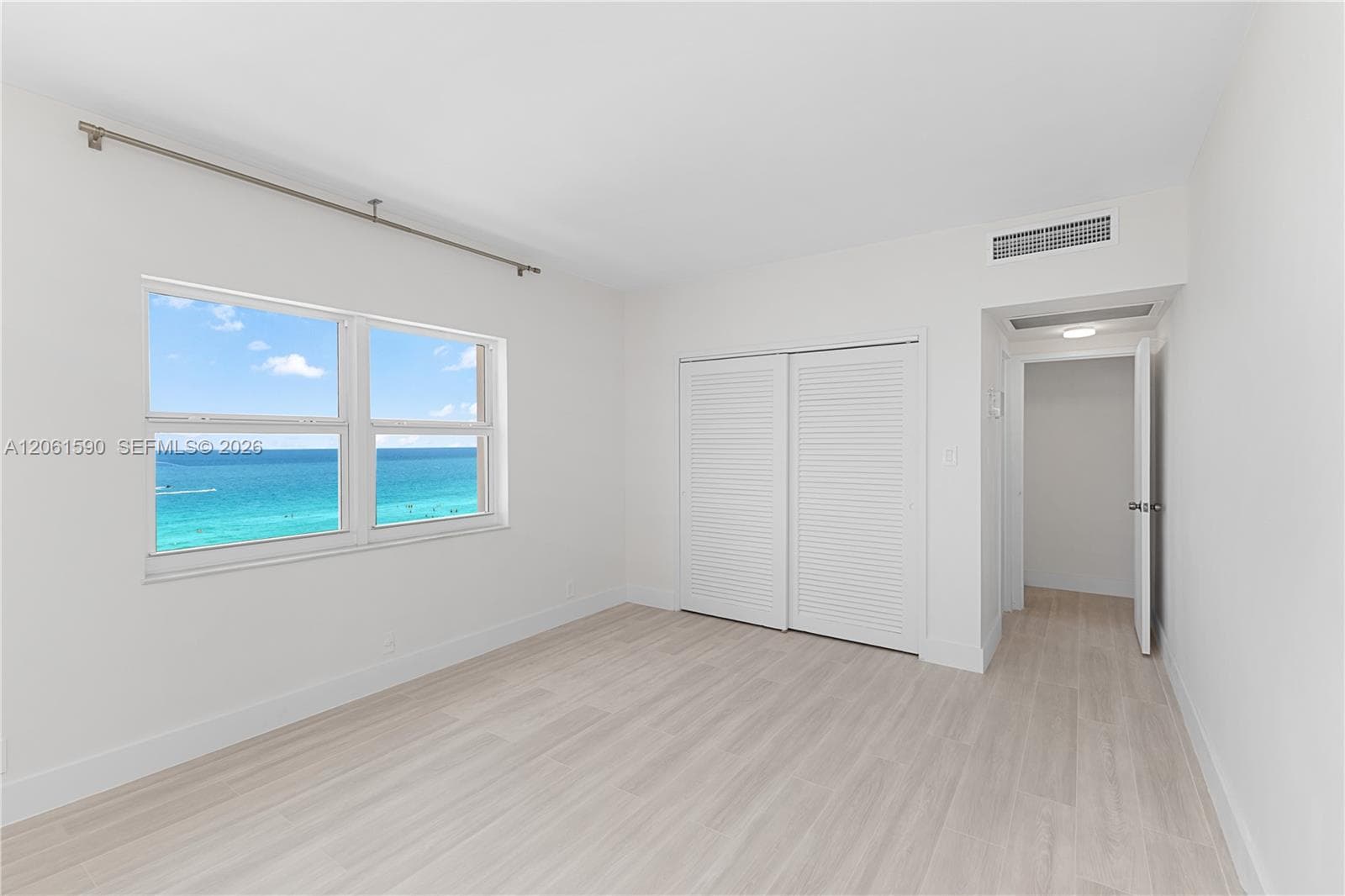 4747 Collins Ave 709 photo 8