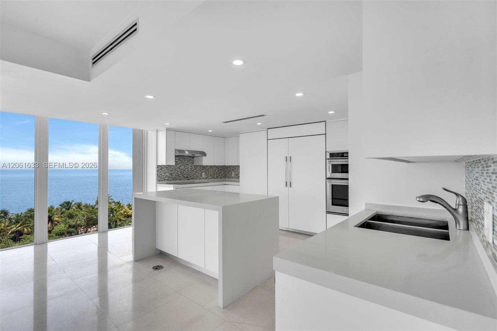 881 Ocean Dr 7H photo 6