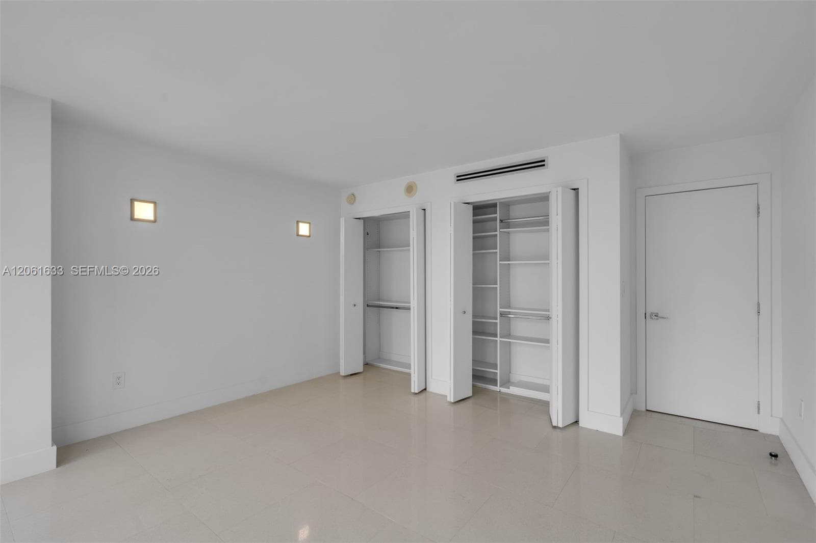881 Ocean Dr 7H photo 16