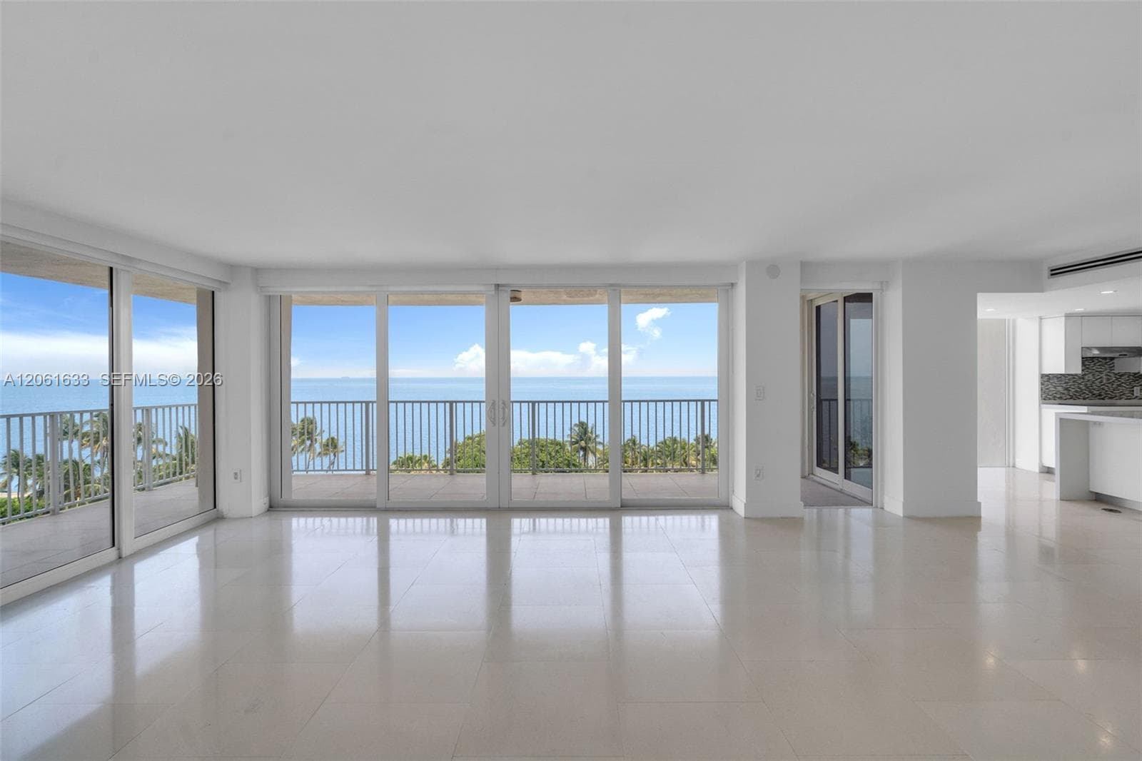 881 Ocean Dr 7H photo 4