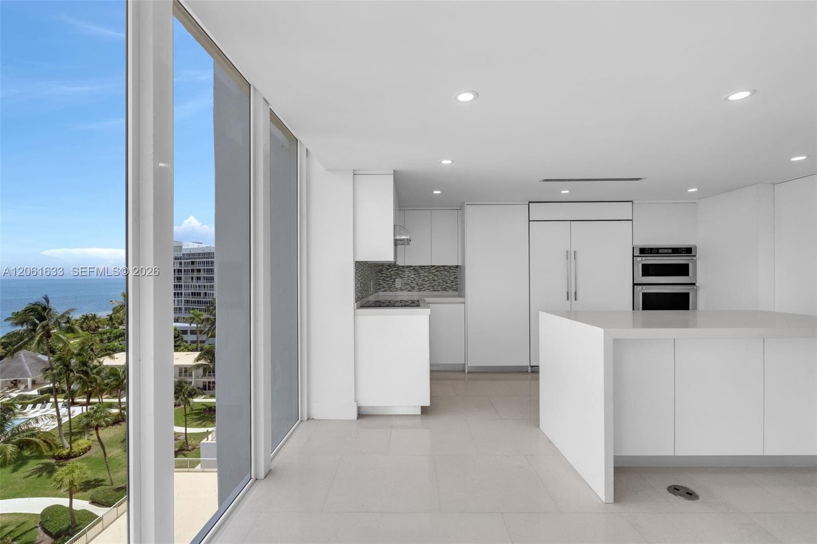 881 Ocean Dr 7H photo 8