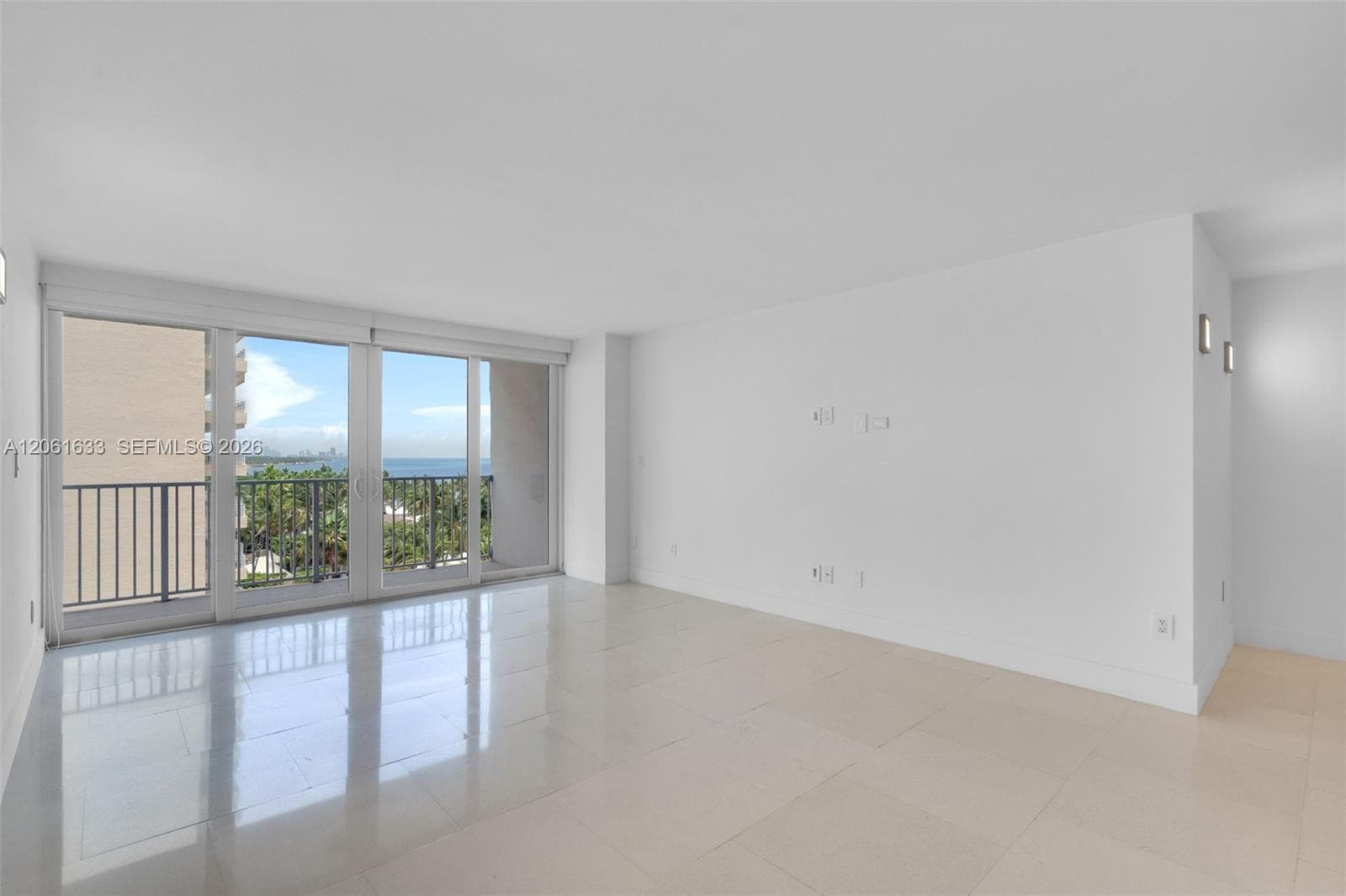 881 Ocean Dr 7H photo 21